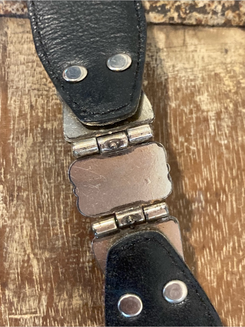 Fossil Black Leather Western-Style Belt with Silver-Tone Heart Accents - Picture 11 of 16